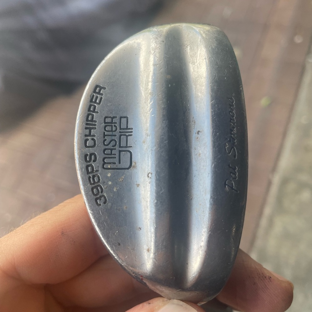 Mastergrip golf chipper in RH 
Used good